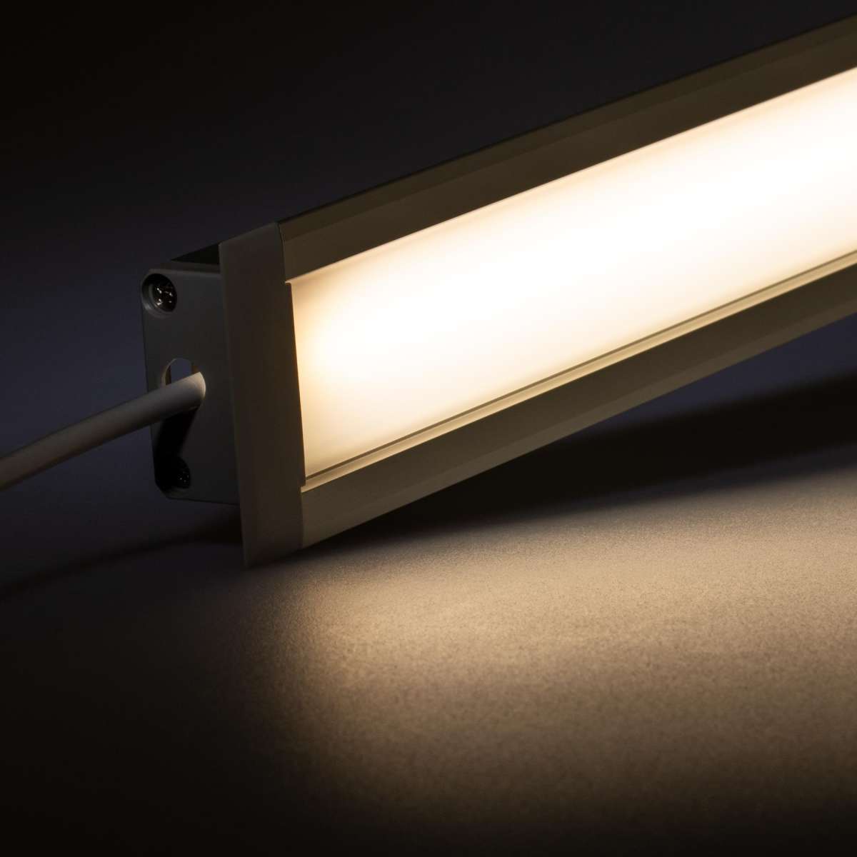 24V Aluminium Einbau LED Leiste – Tageslichtweiß – Diffuse | Leds24.com