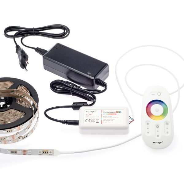 12V RGB LED Streifen Set mit Fernbedienung und Netzteil, 250cm